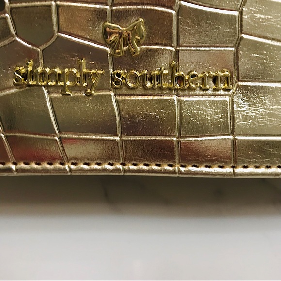 🆕🔥SIMPLY SOUTHERN SUPER CHIC&BEAUTIFUL GOLD COLORED WRISTLET AND OR CROSSBODY - Picture 10 of 14